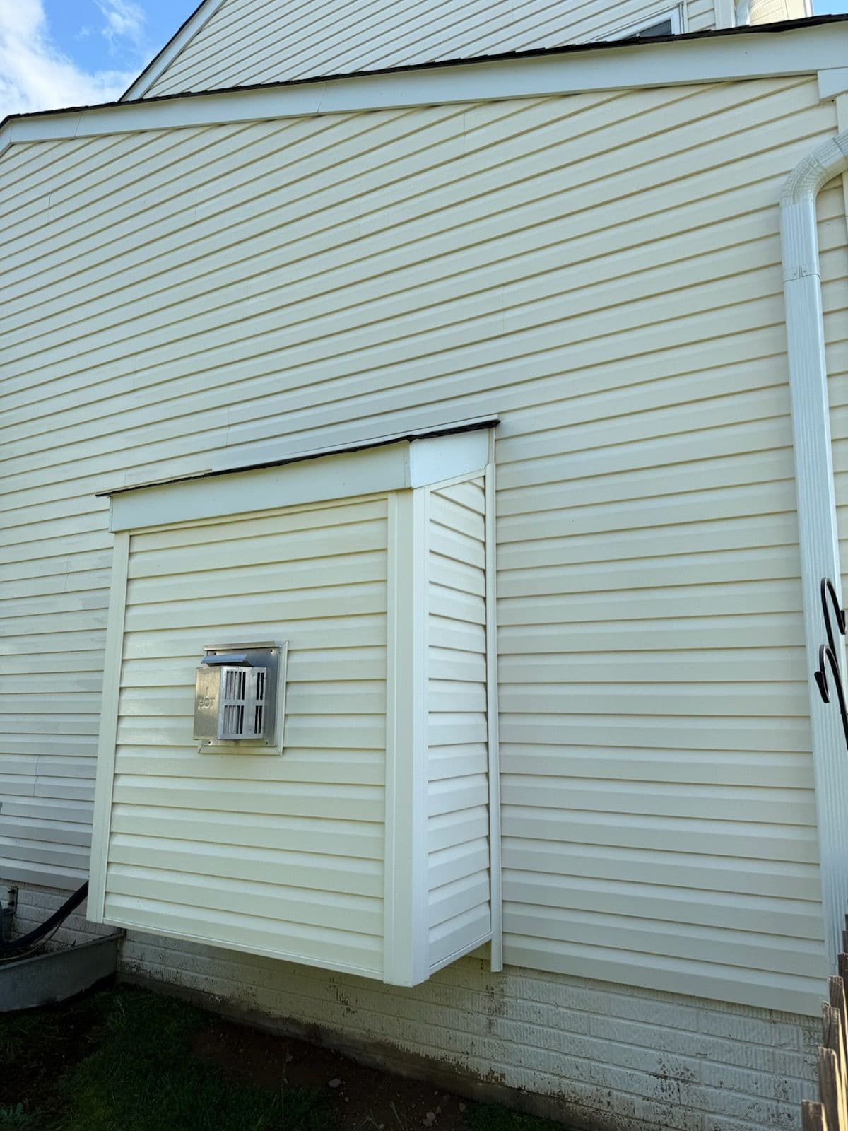 Gallery photos for Soft Wash Transformation for Springfield Residence: Image #1